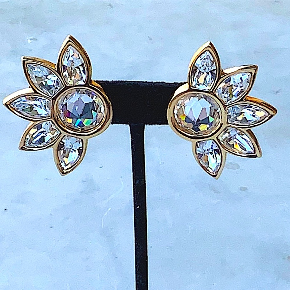 S A L SWAROVSKI EARRINGS CRYSTAL GOLD CLIP ON VINTAGE 1990’s